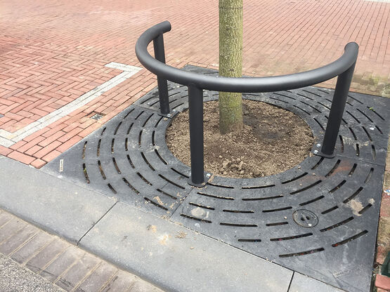  Corset ou étrier pour protection d'arbre et de mât - NORCOR