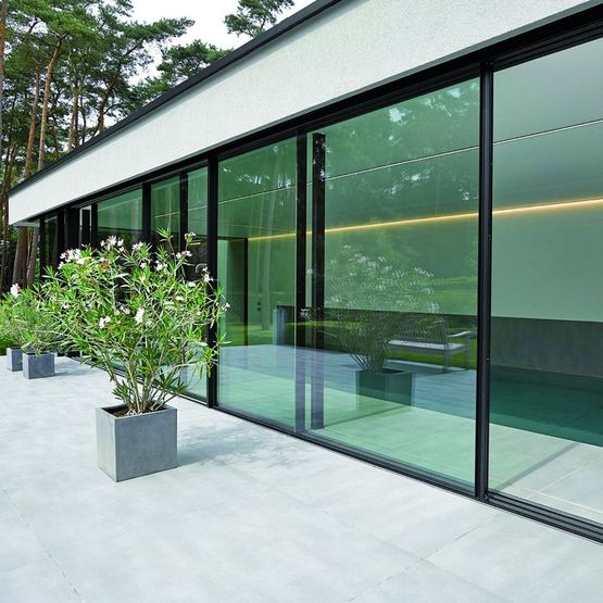 Coulissant hautes performances à surface vitrée affleurant au sol | Artline XL RIF