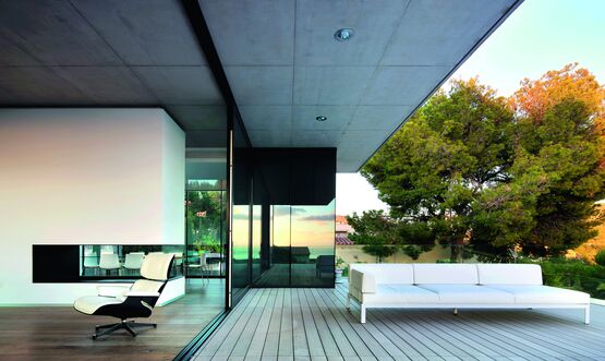  Coulissant modulaire à levage avec montant central de 36 mm | Esbeltal - Baie coulissante ou à galandage en aluminium