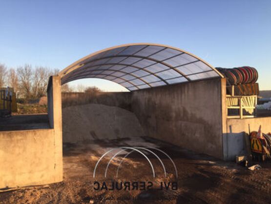 Couverture de stockage en aluminium | Delta Fixe - produit présenté par BVL SERRULAC