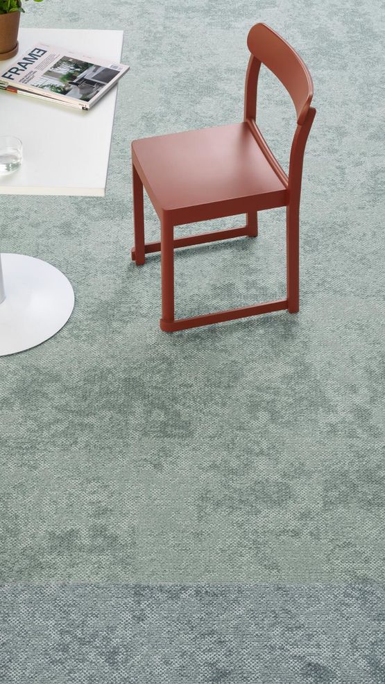 Dalle de moquette textile 100 % recyclable aspect texturé brut | DESSO GREZZO - TARKETT FRANCE
