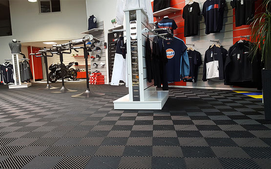 Dalle de sol pour magasins | POLYDAL Damier Pro48 - produit présenté par POLYDAL