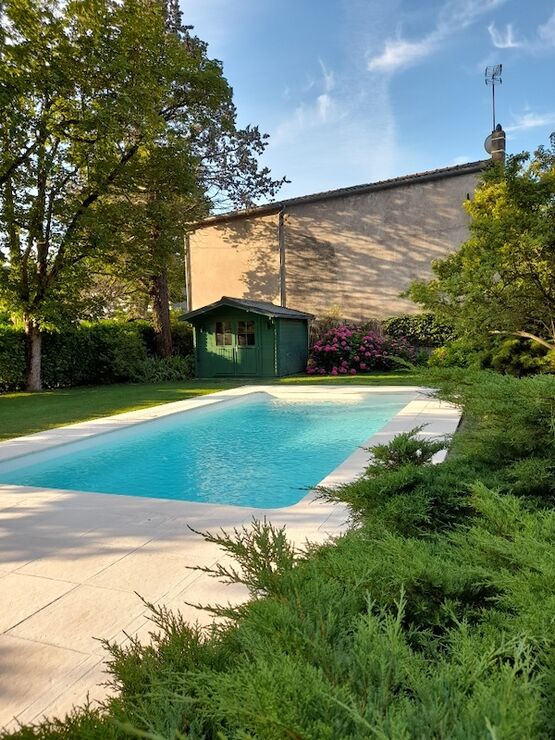  Dalle en pierre reconstituée pour espaces extérieurs | Gamme Intemporelle - PIVIDAL