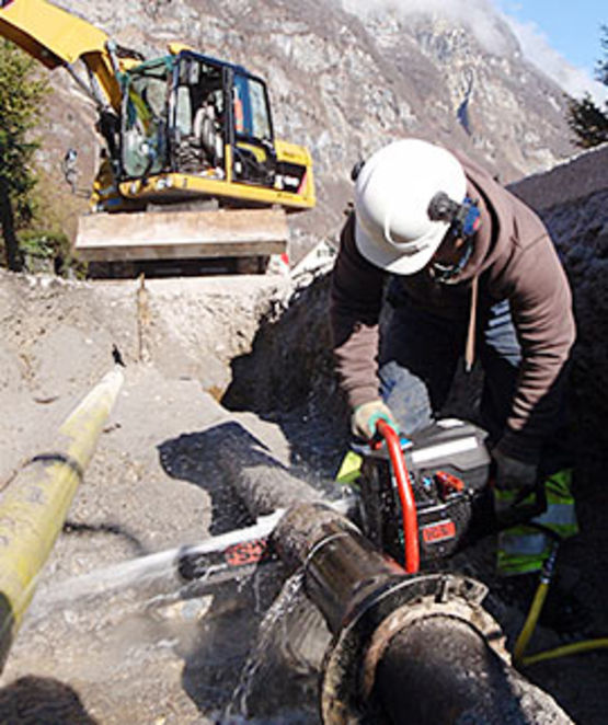  Découpeuse thermique avec chaîne diamantée et technologie IC S Powergrit | 695-XLPG  - Equipement mobile de chantier