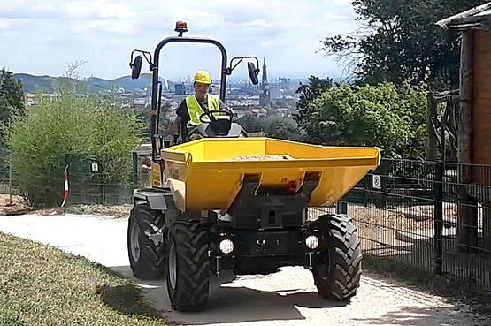  Dumper sur pneus à moteur en vente ou en location | 3 T - Équipement de préhension et de manutention