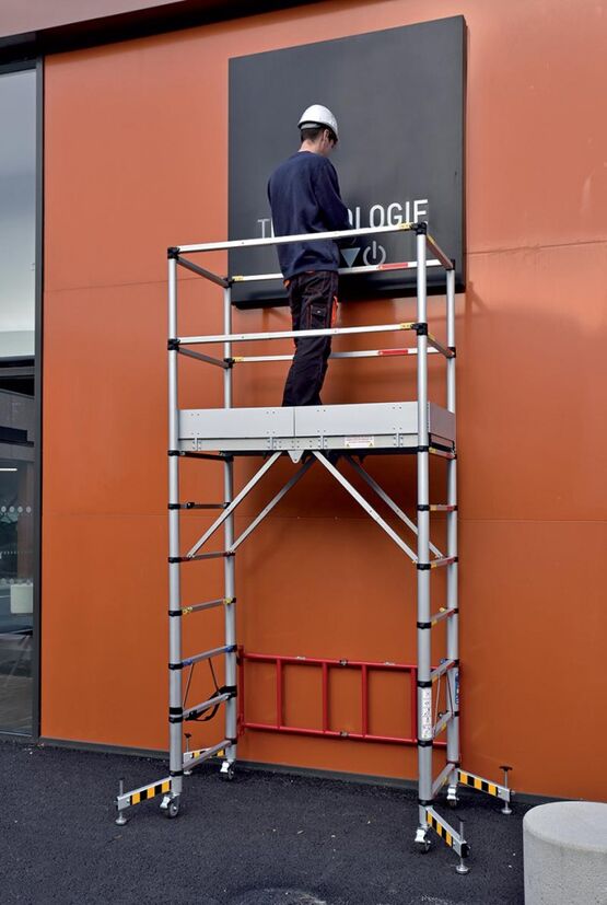  Échafaudage roulant et pliant | Télétower - Echafaudages roulants