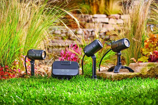 Eclairage de jardin connecté sur mesure en kit de deux ou trois spots | LunAqua Connect