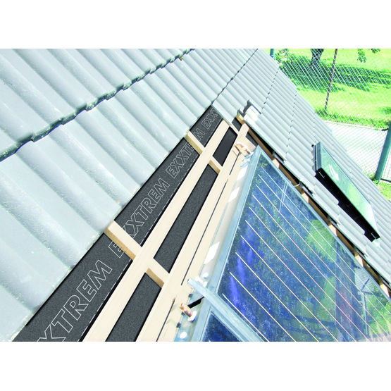  Écran de sous-toiture non inflammables pour panneaux solaires | Delta Exxtrem - Structures d'intégration et fixation PV