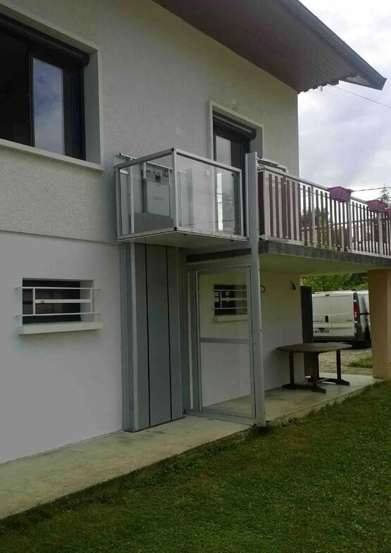  Élévateur PMR | JULIETTE en aluminium sur-mesure - ETNA FRANCE