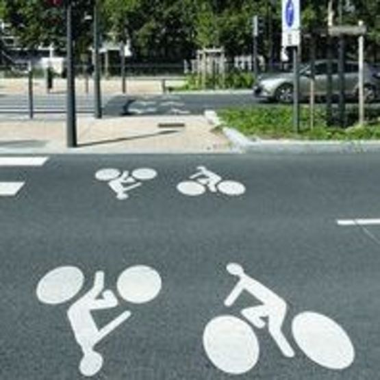  Enduit à chaud pour marquage routier et urbain | OSTREA VILLE-ROUTE - Marquage routier