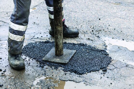 Enrobé à base de liant végétal en seau pour réparation à froid de sols bitumineux | Weberep Route