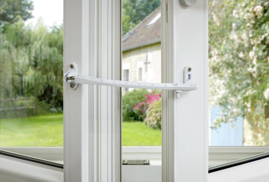 Entrebailleur de fenetre laqué blanc - BEAURAIN DISTRIBUTION