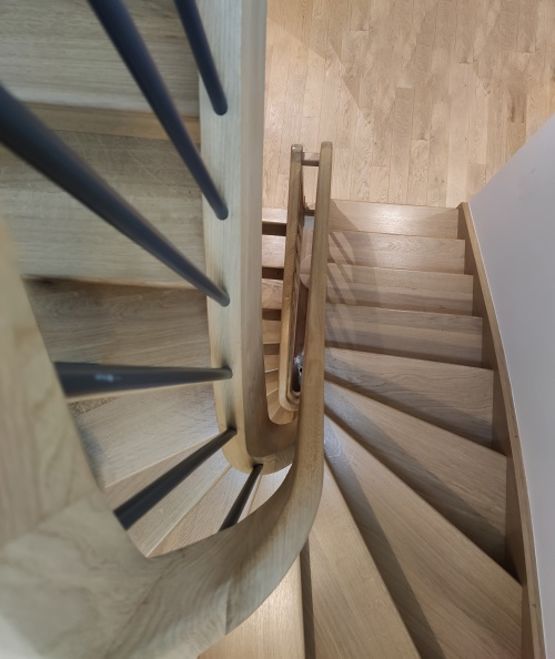  Escalier avec contremarche en bois | AUBRAC DEBILLARDE - ESCALIER BOIS AVEYRONNAIS