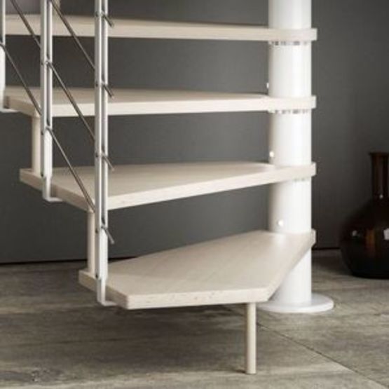 Escalier hélicoïdal à plan carré en acier et bois | Tekla Design 