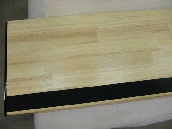  Escalier intérieur pour ERP-PMR avec marches en bois - BOMBRUN