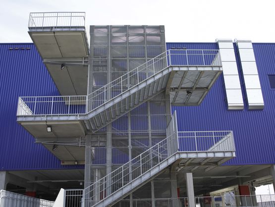  Escaliers et passerelles métalliques en kit | Escakit - MEISER