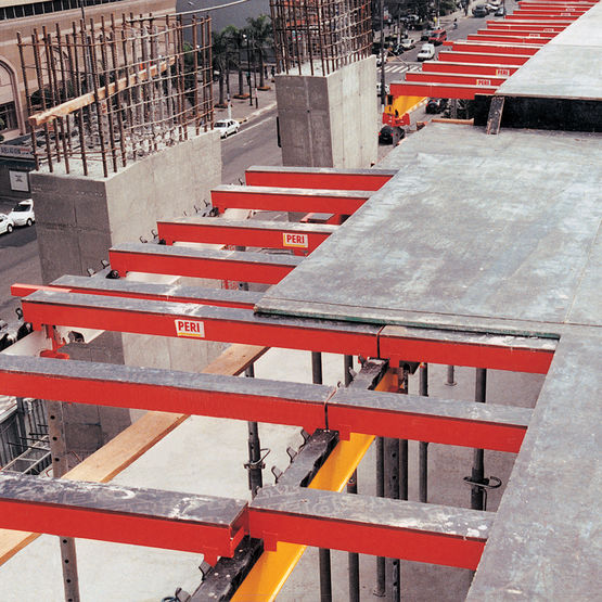 Étaiement antidéversement pour coffrage de plancher | Skydeck Ply