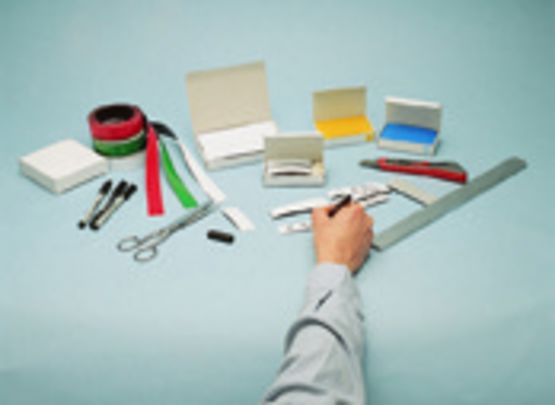  Etiquettes et signalétiques pour marquer et repérer des marchandises - PRO STOCKAGE & LOGISTIQUE