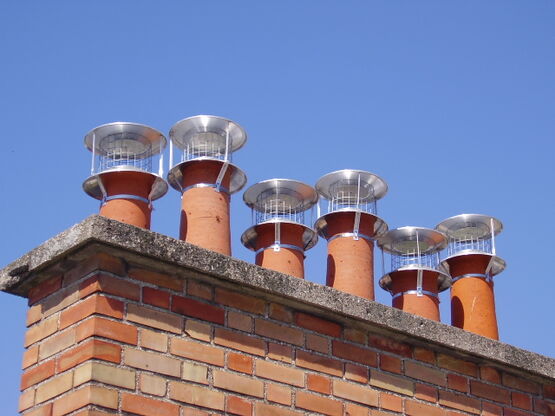  Extracteur statique pour la ventilation - Conduits de diamètre 80 à 200 mm  - Cheminées