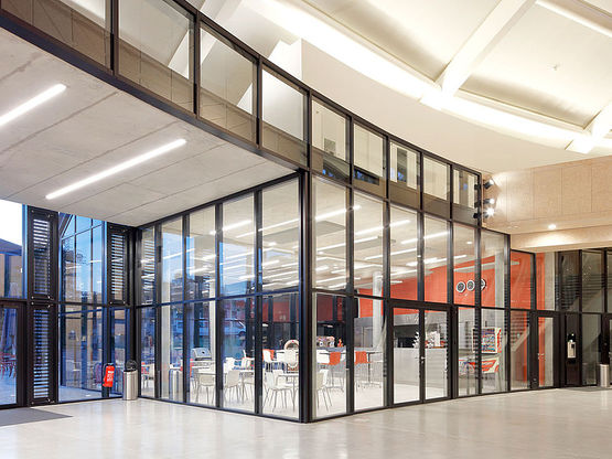 Façade en profilé acier PF 30 ou 60 et CF 30 | Thermfix vario - Portes PF REI 30/60
