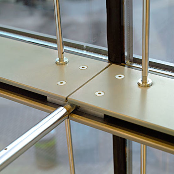  Façade mur-rideau à ossature acier fine | Isofine 45 - Murs rideaux en verre parclosé