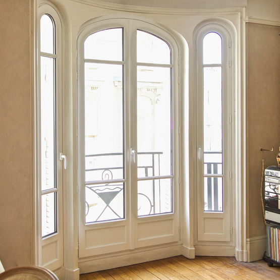 Fenêtre bois pour les rénovations de fenêtres traditionnelles | Camille Style Opéra