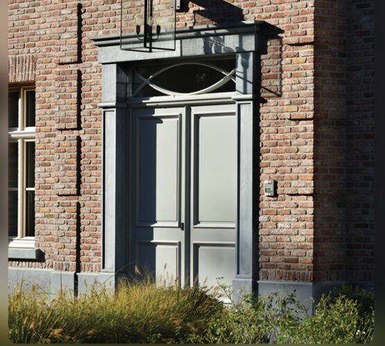 Fenêtre en bois sur mesure ABF - ligne patrimoine - produit présenté par PIERRET SA