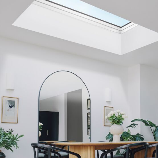 Fenêtre plane à isolation thermique élevée | DEF FAKRO - produit présenté par FAKRO