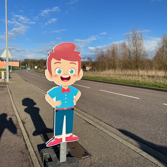 Figurine piéton - produit présenté par MOSELLE SIGNALISATION