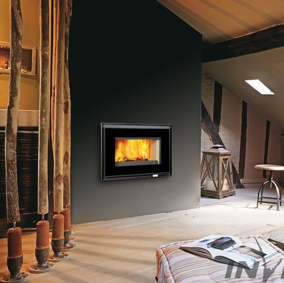  Foyer à bois 10 kW avec post combustion compatible RT2012 | Foyer 900 AC 6490-43 - INVICTA