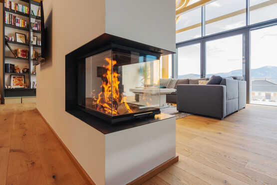 Foyer à bois en épi à trois faces vitrées | Uka Hoxter  - produit présenté par BEST FIRES