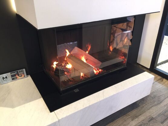 Foyer fermé bois double-coin à vitre escamotable | Argento 660DC  - produit présenté par BEST FIRES