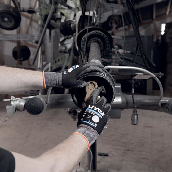  Gant de protection spécial environnement huileux | Uvex phynomic XG - Gants de protection