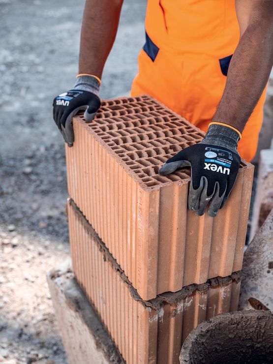 Gant de protection spécial environnement huileux | Uvex phynomic XG - produit présenté par UVEX