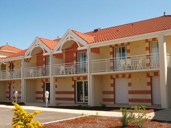  Garde-corps aluminium à barreaudage | Antares - Garde-corps en aluminium