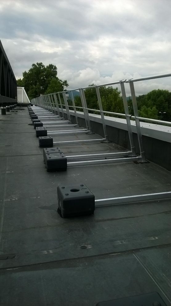 Garde-corps autoportant en aluminium | ANOXA - produit présenté par ANOXA