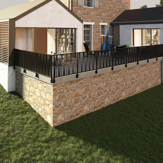  Garde-corps barreaudé sur mesure en aluminium TEVEL conforme aux normes de sécurité pour balcon et escalier - KOSTUM  MAISON CADIOU