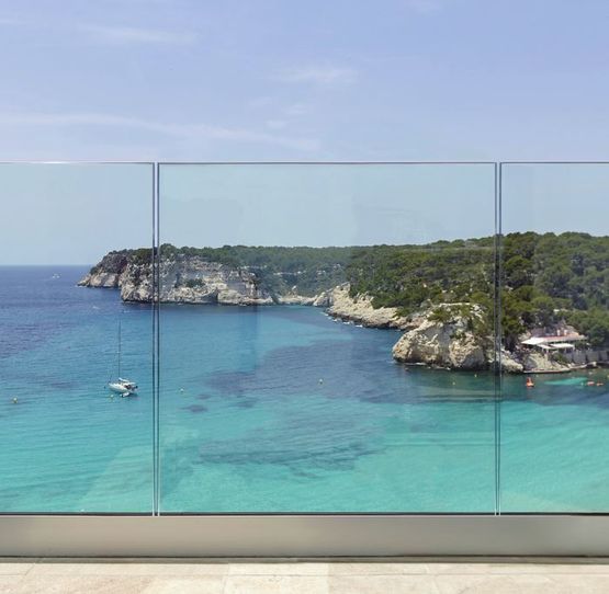  Garde-corps en aluminium sur mesure | KOR CRYSTAL - HANKOR INDUSTRIES