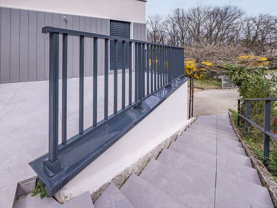 Garde-corps en aluminium | YANA - KOSTUM MAISON CADIOU