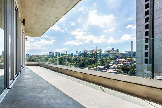  Garde-corps verre extérieur et intérieur | ESTRELLA - GLASS PARTNERS SOLUTIONS