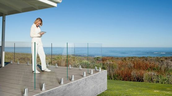 Garde-corps verre extérieur et intérieur | ESTRELLA - produit présenté par GLASS PARTNERS SOLUTIONS