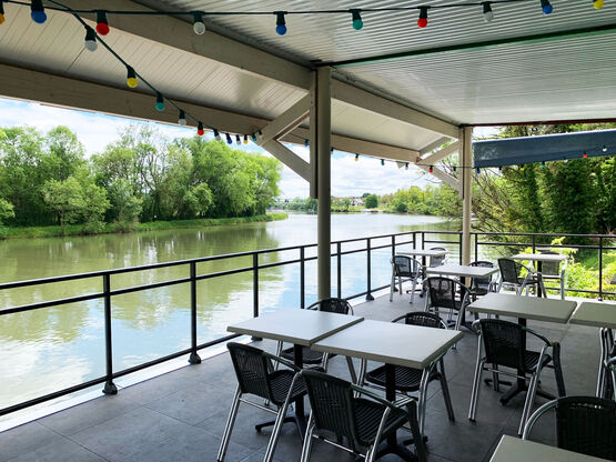  Garde-corps vitré laissant passer la lumière | MEL - KOSTUM  MAISON CADIOU