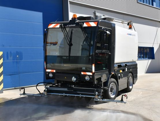  Grande laveuse de voiries compacte CITYJET 6000 (DIESEL) / 5000 (CNG) - Balayeuse de voirie