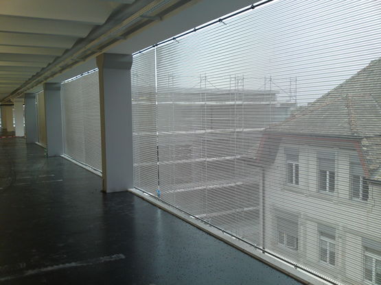 Grille métallique pour plafond, façade, garde-corps, cloison | MODULIA XL - Clôture métallique