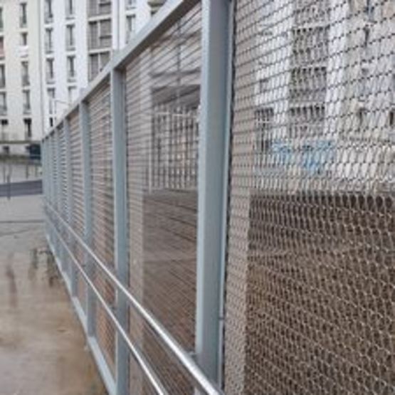 Grille métallique pour plafond, façade, garde-corps, cloison | MODULIA XL - produit présenté par TISSMETAL/ MC&I