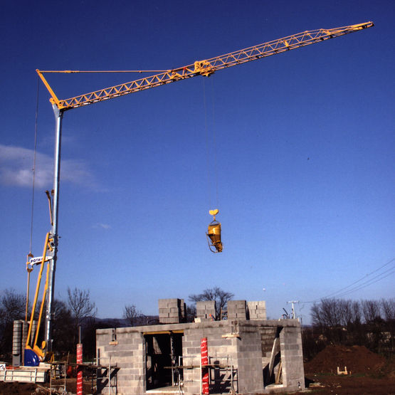 Grues compactes à montage automatisé radiocommandé | Igo