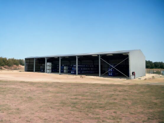  Hangar en kit galvanisé 740m² - Bardé 3 côtés - Autres constructions modulaires préfabriqués