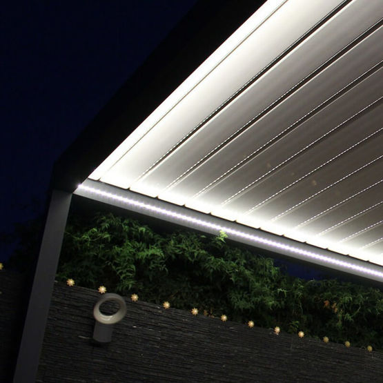  Kit éclairage à LED 5 m 1 côté pour pergolas bioclimatiques Architect et Lounge | KITLEDBSOVER1C - ALSOL.FR