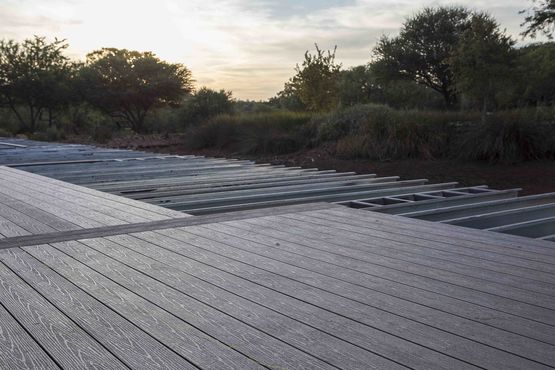 Lames de terrasse bois composite mono-extrudé  | Eva-tech - SYLVACO