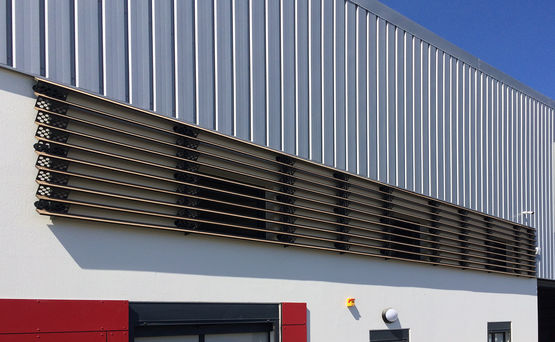  Lames en bois reconstitué pour persiennes, claustras et brise-soleil | Lames SHADOW - NEOLIFE